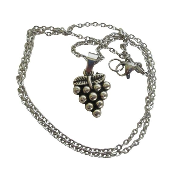 New Silver Grape Cluster Pendant Necklace W/ 18" Stainless Chain Unisex Jewelry - Picture 4 of 5